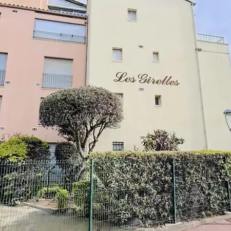 Studio Cabine Rénové au Cap d'Agde, 4 Pers, Proche Plage et Commerces - FR-1-249-452 *