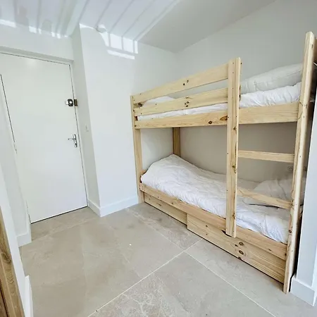 Studio Cabine Rénové au Cap d'Agde, 4 Pers, Proche Plage et Commerces - FR-1-249-452 Agde