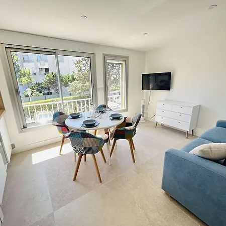 Studio Cabine Rénové au Cap d'Agde, 4 Pers, Proche Plage et Commerces - FR-1-249-452 * Agde